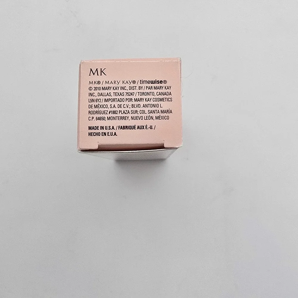 Mary Kay TimeWise Luminous-Wear Liquid Foundation Ivory 3 Normal Dry Skin 1 floz